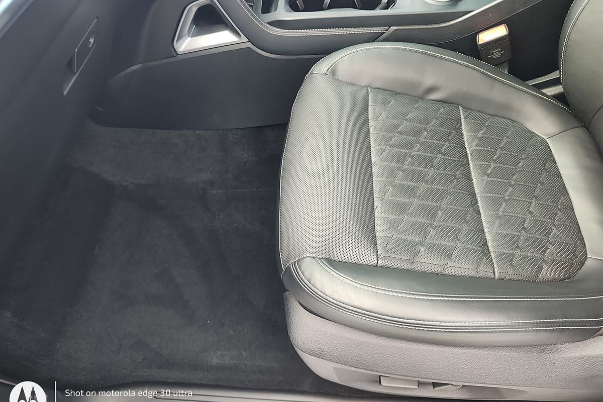 2022 Ford Everest Platinum 3.0L