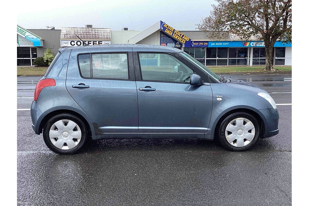 2006 Suzuki Swift GLX RS415