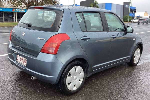 2006 Suzuki Swift GLX RS415