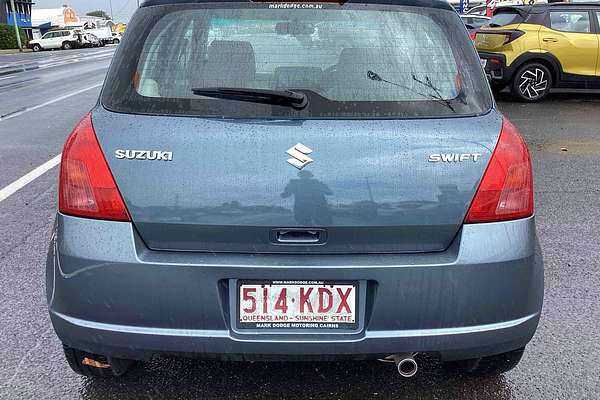 2006 Suzuki Swift GLX RS415