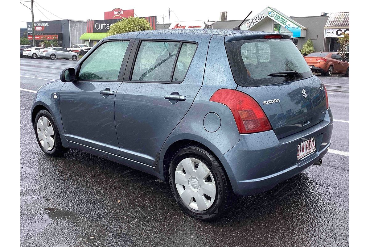 2006 Suzuki Swift GLX RS415