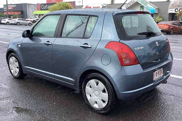 2006 Suzuki Swift GLX RS415