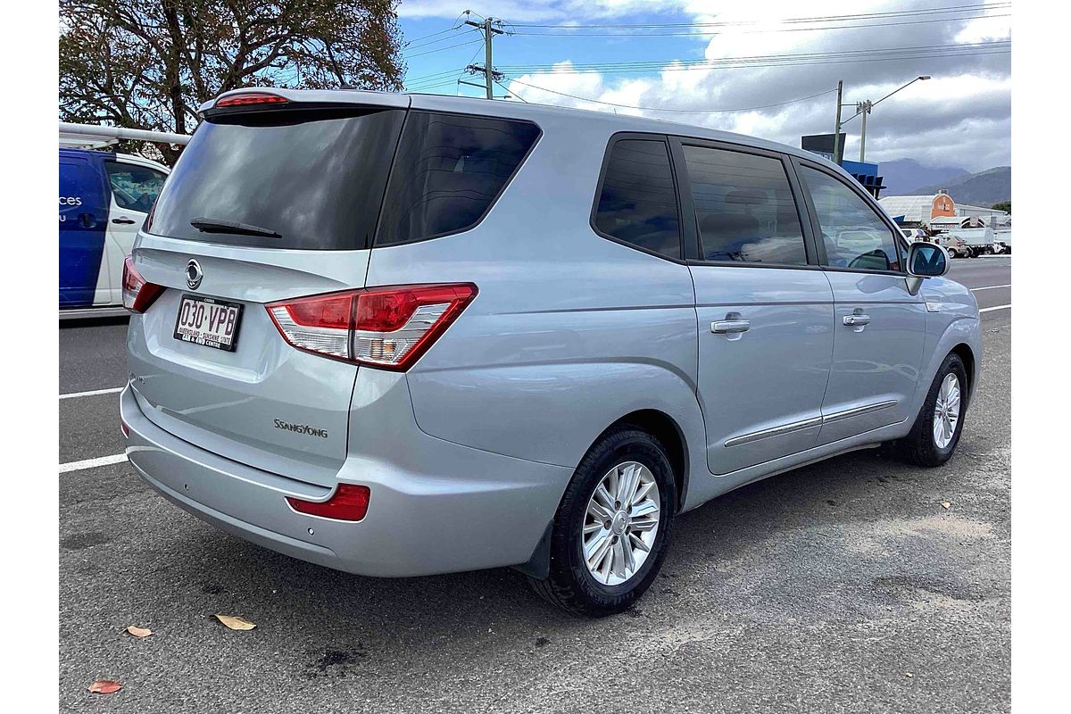 2014 SsangYong Stavic A100