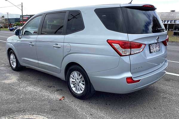 2014 SsangYong Stavic A100