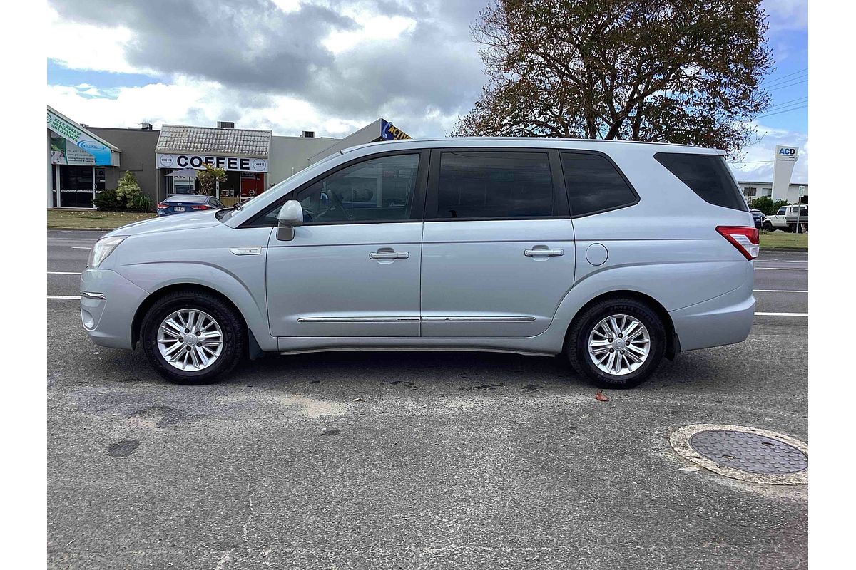2014 SsangYong Stavic A100