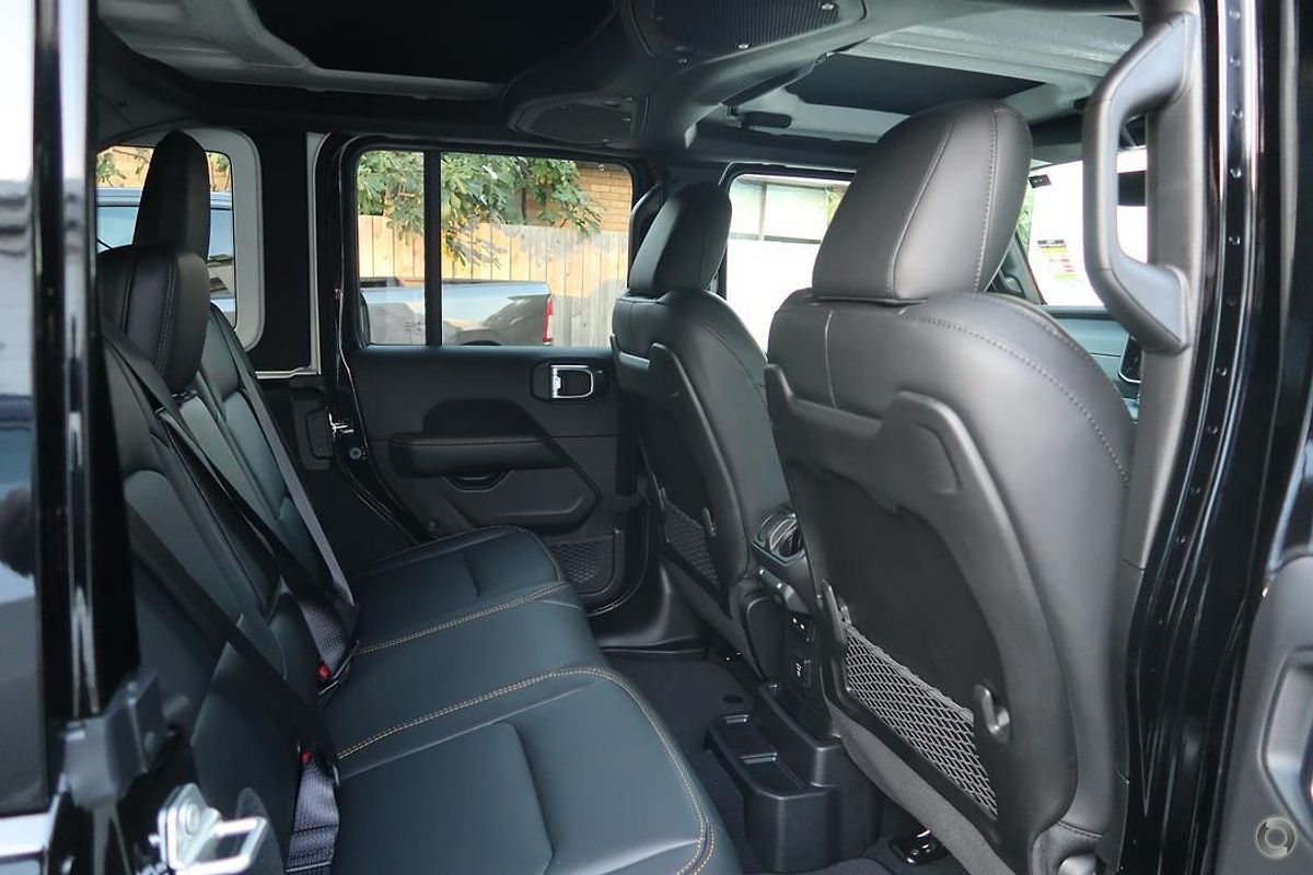 2024 Jeep Wrangler Unlimited Overland JL