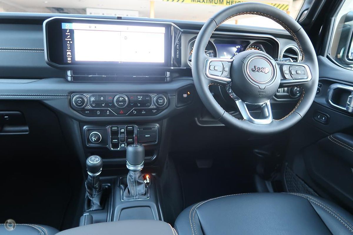 2024 Jeep Wrangler Unlimited Overland JL