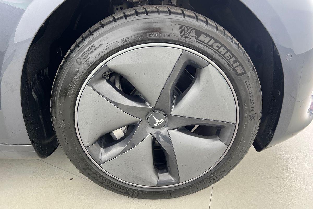 2019 Tesla Model 3 Standard Range Plus