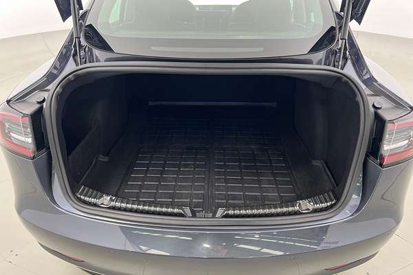 2019 Tesla Model 3 Standard Range Plus thumb-18