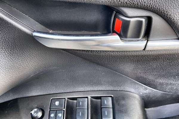 2022 Toyota Camry Ascent AXVH70R
