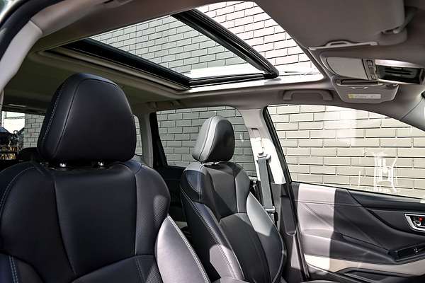 2022 Subaru Forester 2.5i-S S5