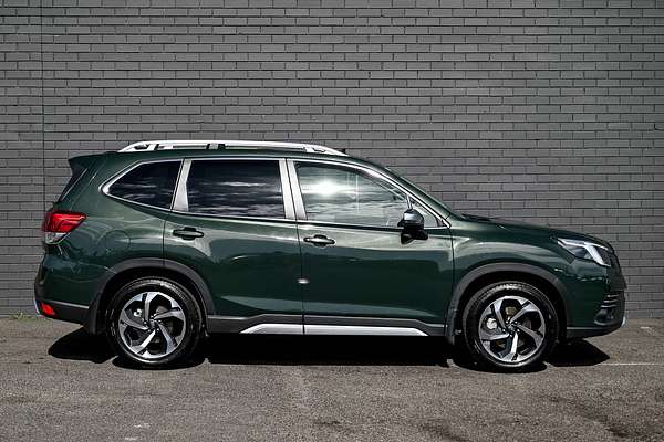 2022 Subaru Forester 2.5i-S S5