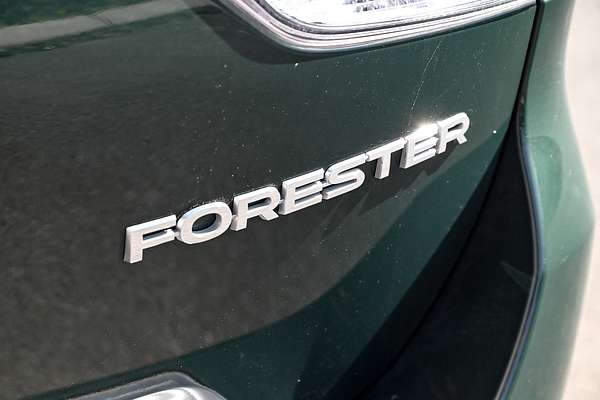 2022 Subaru Forester 2.5i-S S5