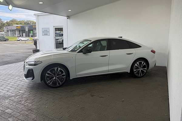 2025 Audi A5 TFSI 150kW S line B10