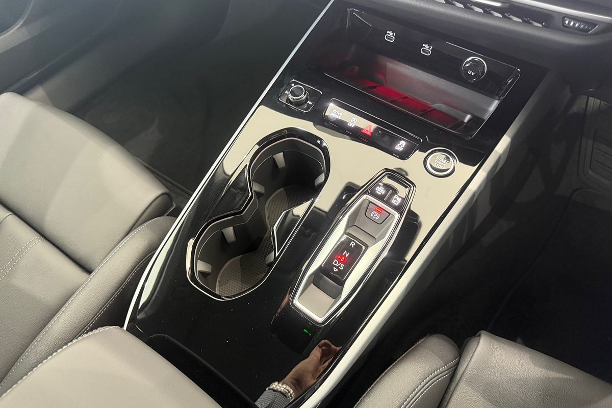 2025 Audi A5 TFSI 150kW S line B10