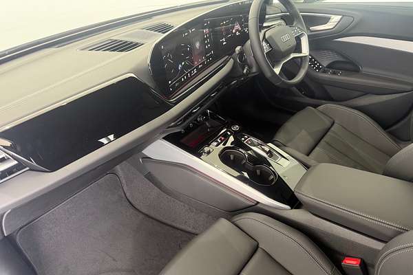 2025 Audi A5 TFSI 150kW S line B10