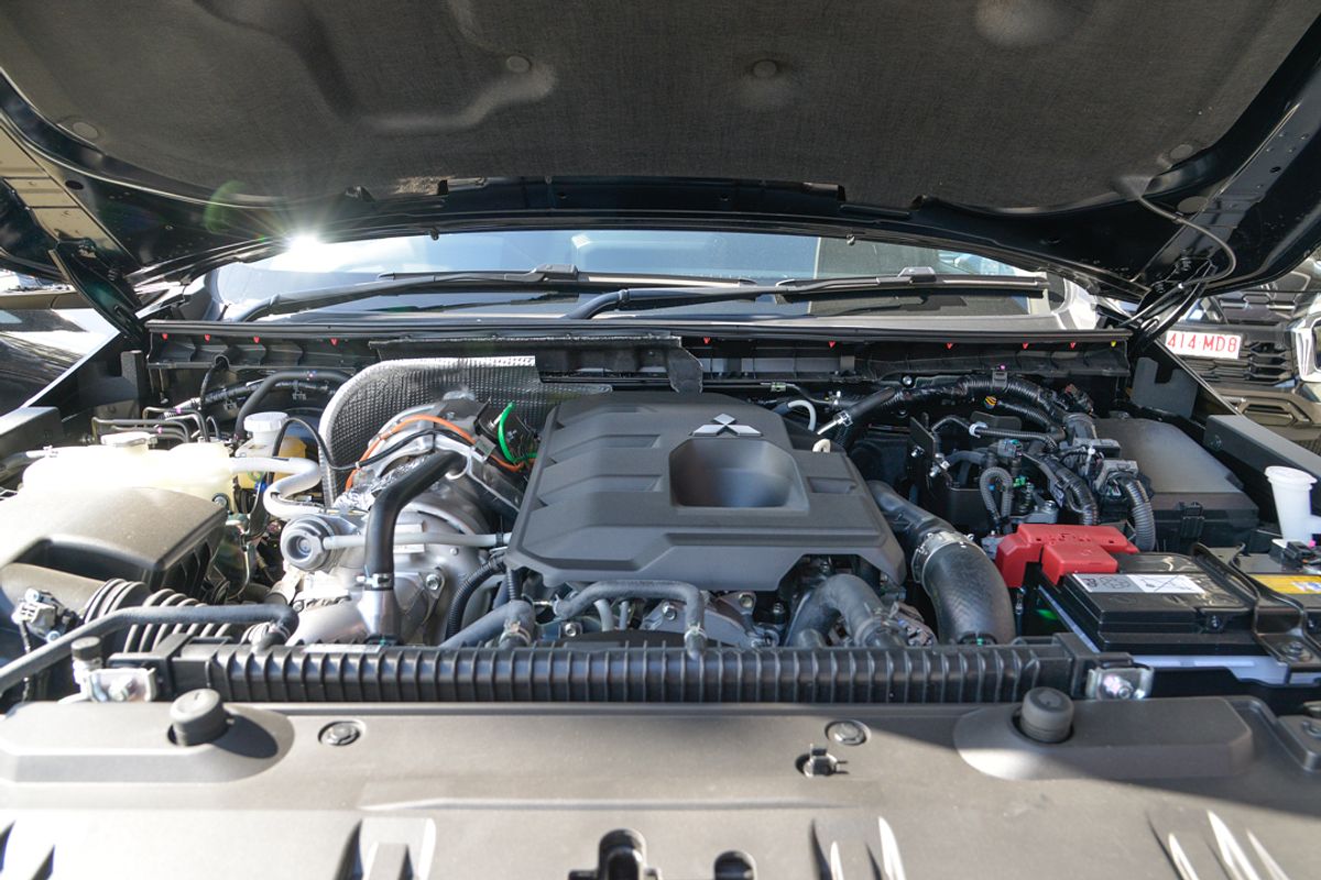 2024 Mitsubishi Triton GLS MV 4X4