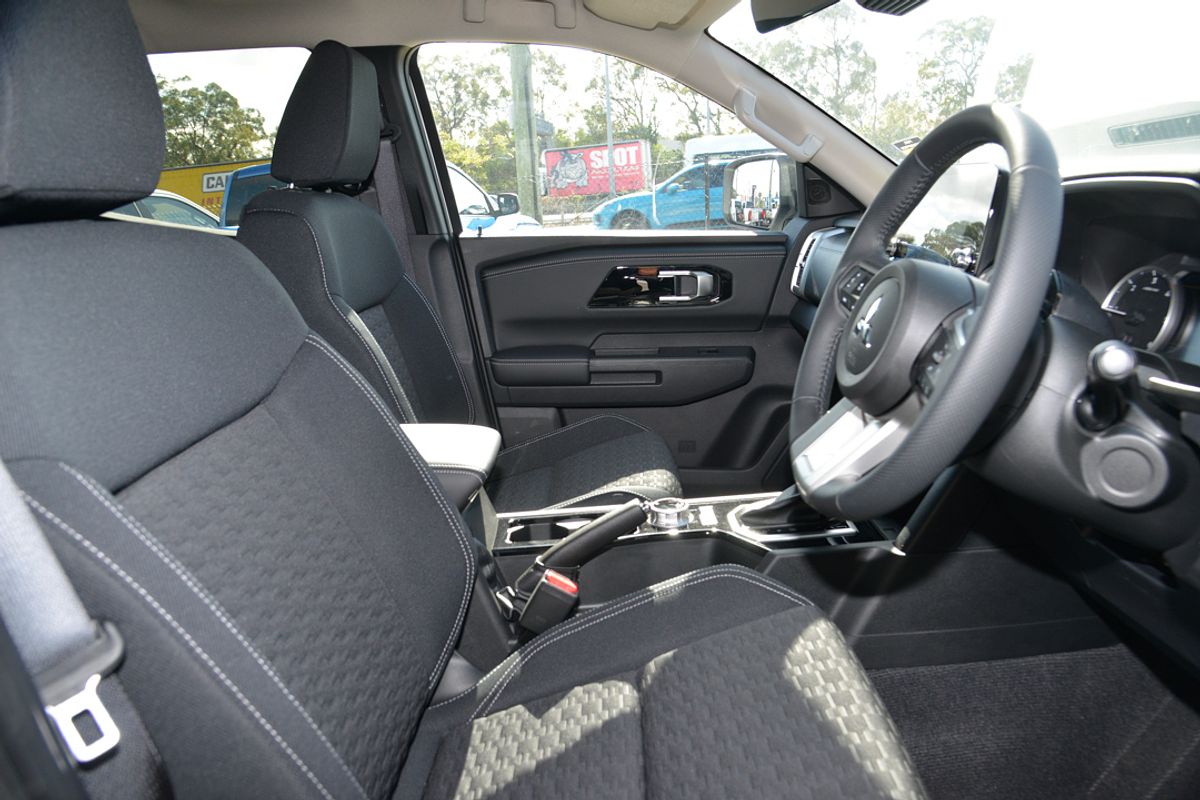 2024 Mitsubishi Triton GLS MV 4X4