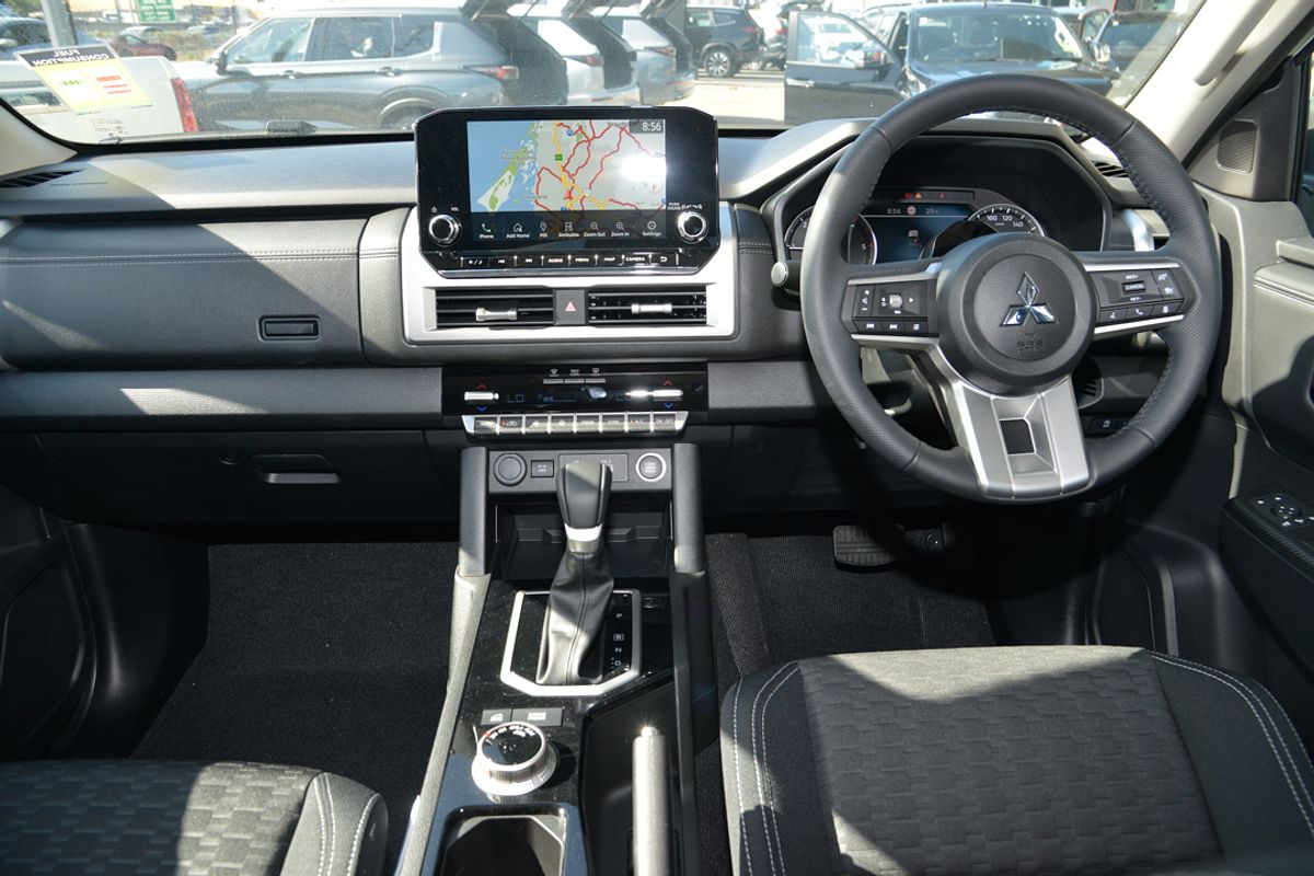 2024 Mitsubishi Triton GLS MV 4X4