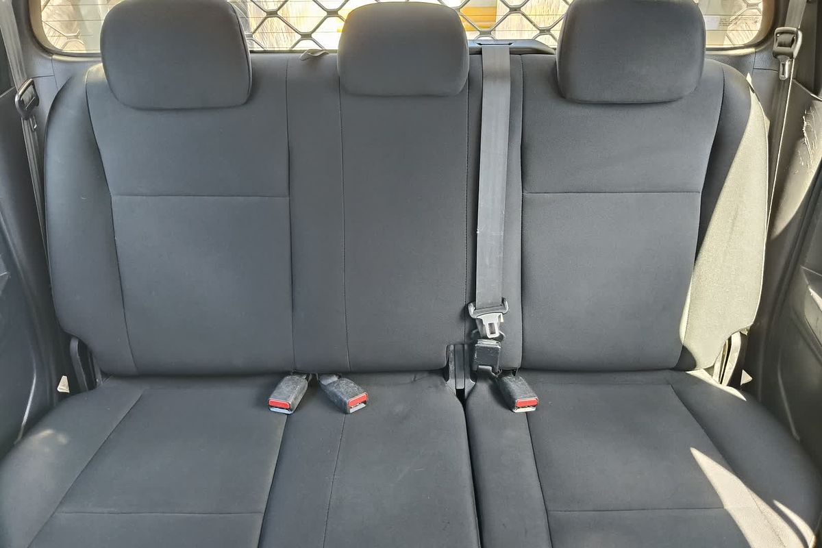2016 Isuzu D-MAX SX Rear Wheel Drive