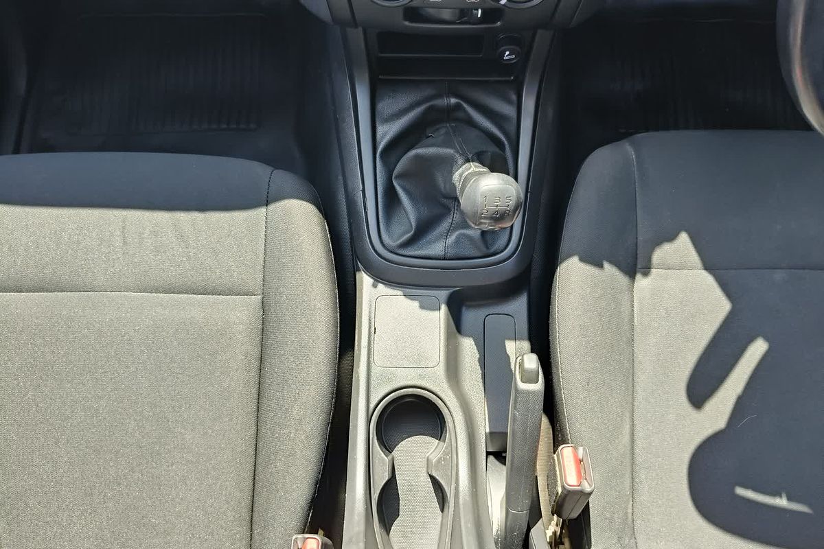 2016 Isuzu D-MAX SX Rear Wheel Drive