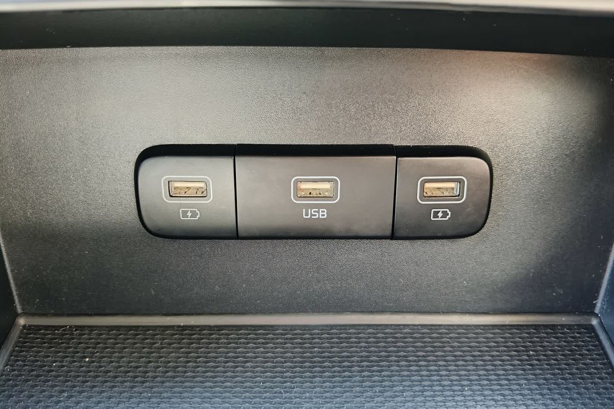 2022 Kia Carnival S KA4