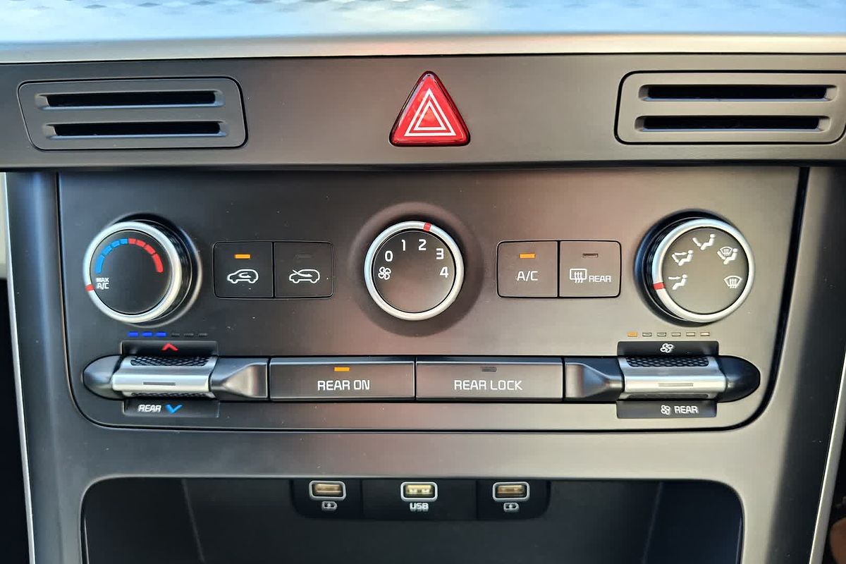 2022 Kia Carnival S KA4