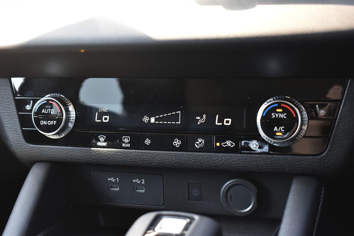 2025 Mitsubishi Outlander Aspire ZM