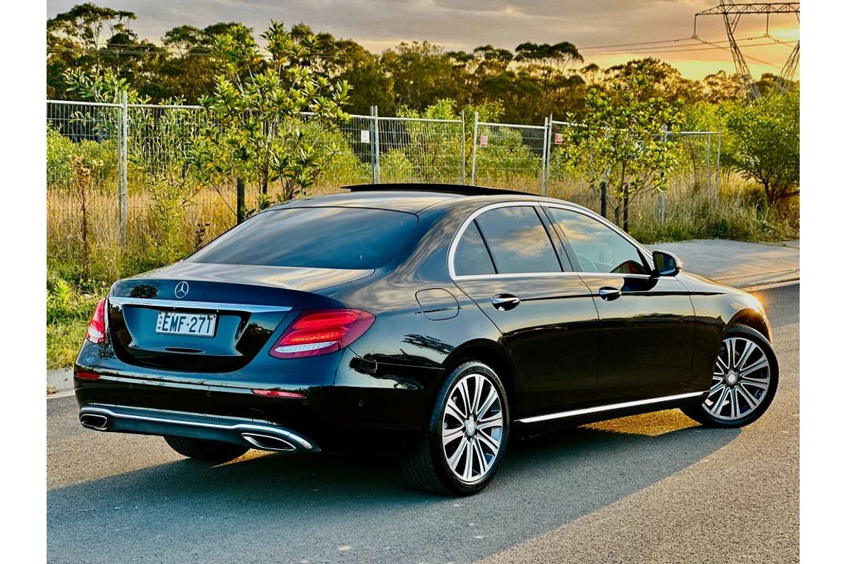 2016 Mercedes-Benz 200  213