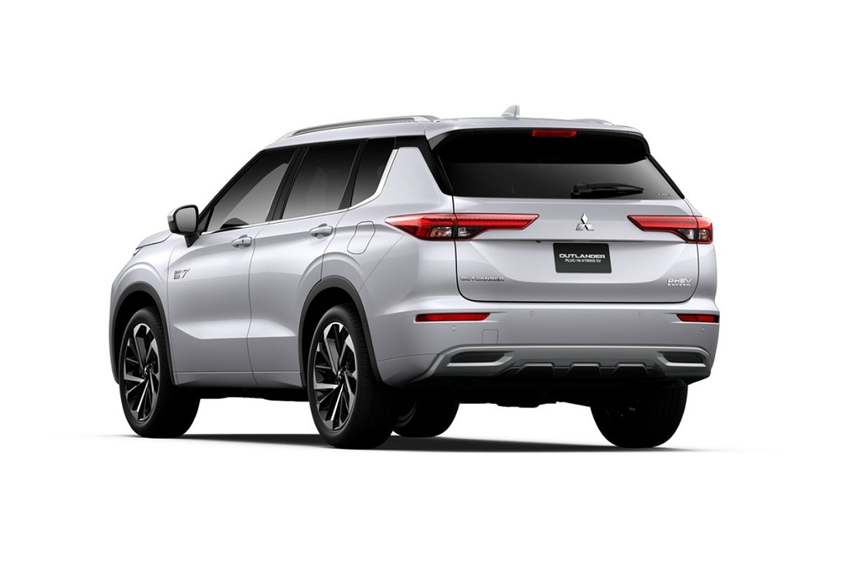 2025 Mitsubishi Outlander PHEV Exceed ZM
