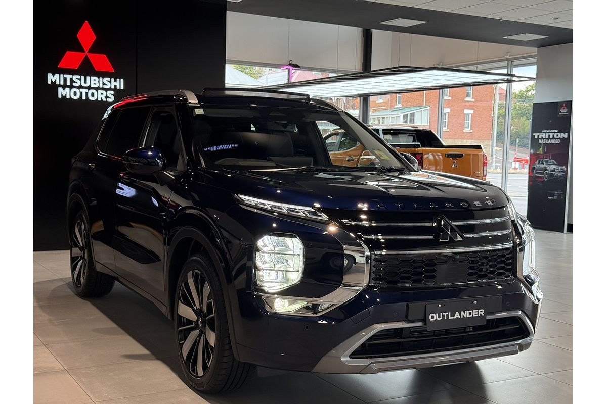 2025 Mitsubishi Outlander Exceed ZM