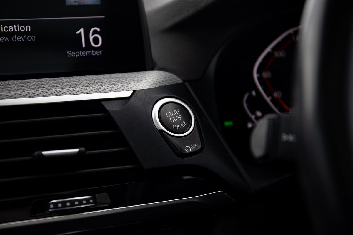 2020 BMW X3 sDrive20i G01