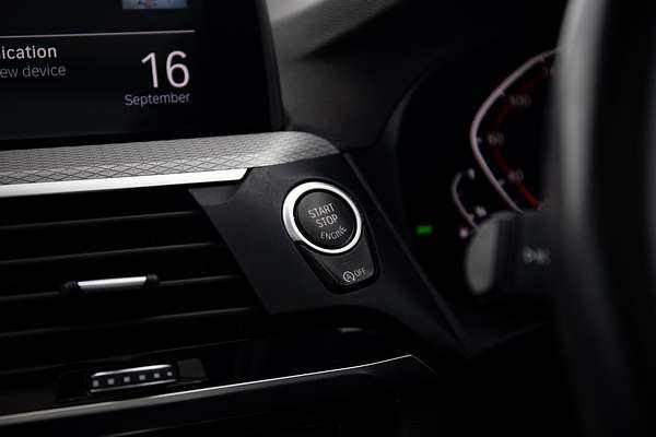 2020 BMW X3 sDrive20i G01