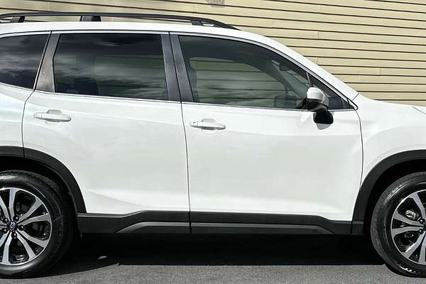 2024 Subaru Forester 2.5i Premium S5