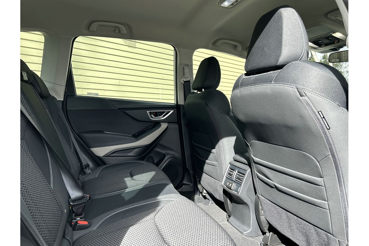 2024 Subaru Forester 2.5i Premium S5
