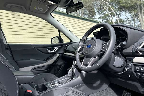 2024 Subaru Forester 2.5i Premium S5