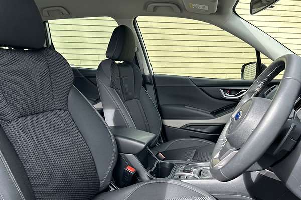 2024 Subaru Forester 2.5i Premium S5