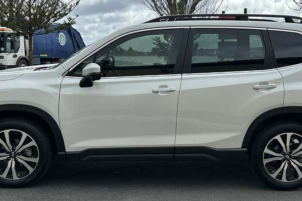 2024 Subaru Forester 2.5i Premium S5