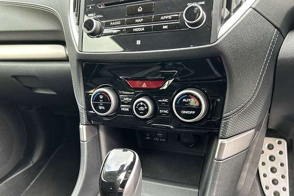 2024 Subaru Forester 2.5i Premium S5