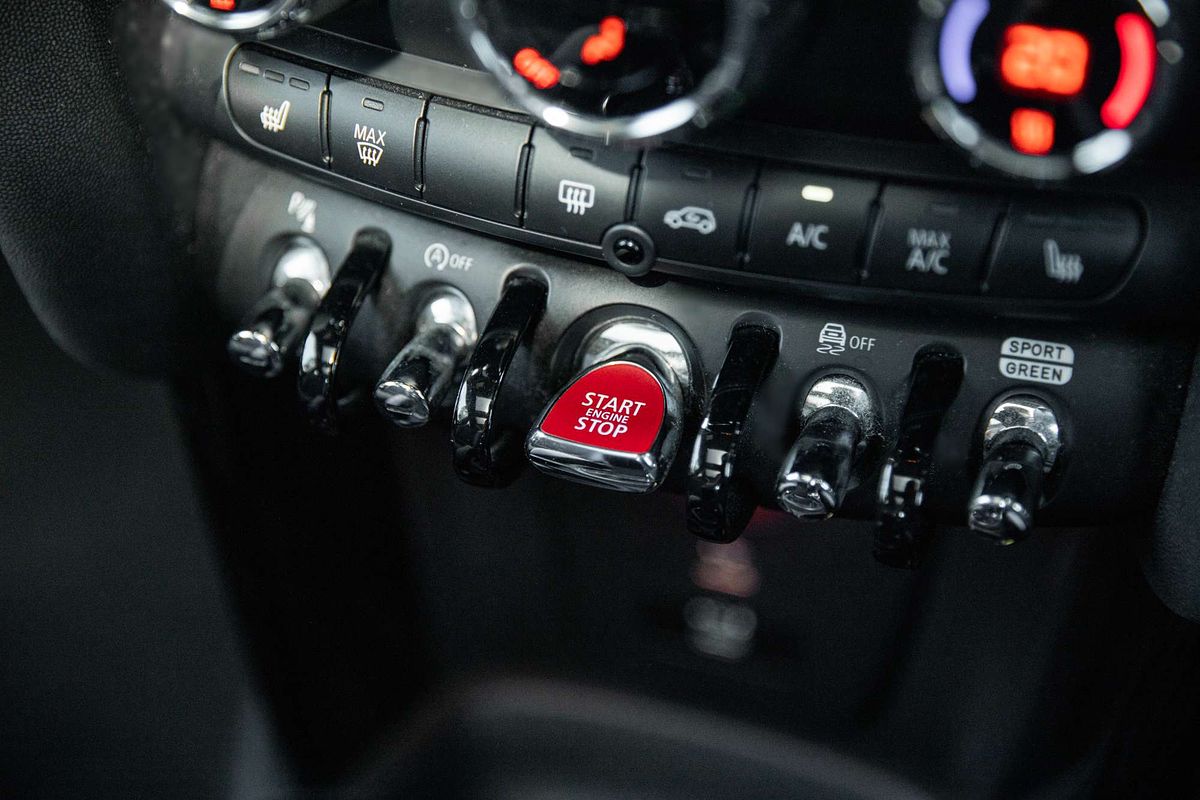 2020 MINI Hatch John Cooper Works Classic F56 LCI