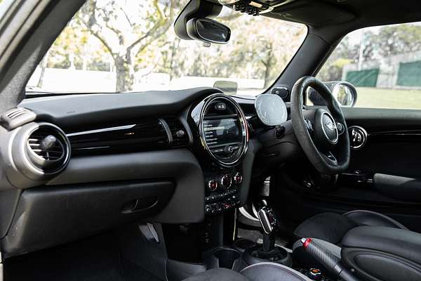 2020 MINI Hatch John Cooper Works Classic F56 LCI