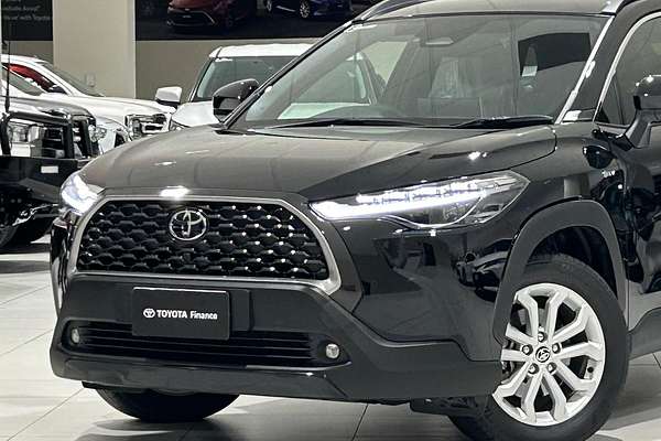 2024 Toyota Corolla Cross GXL MXGH15R