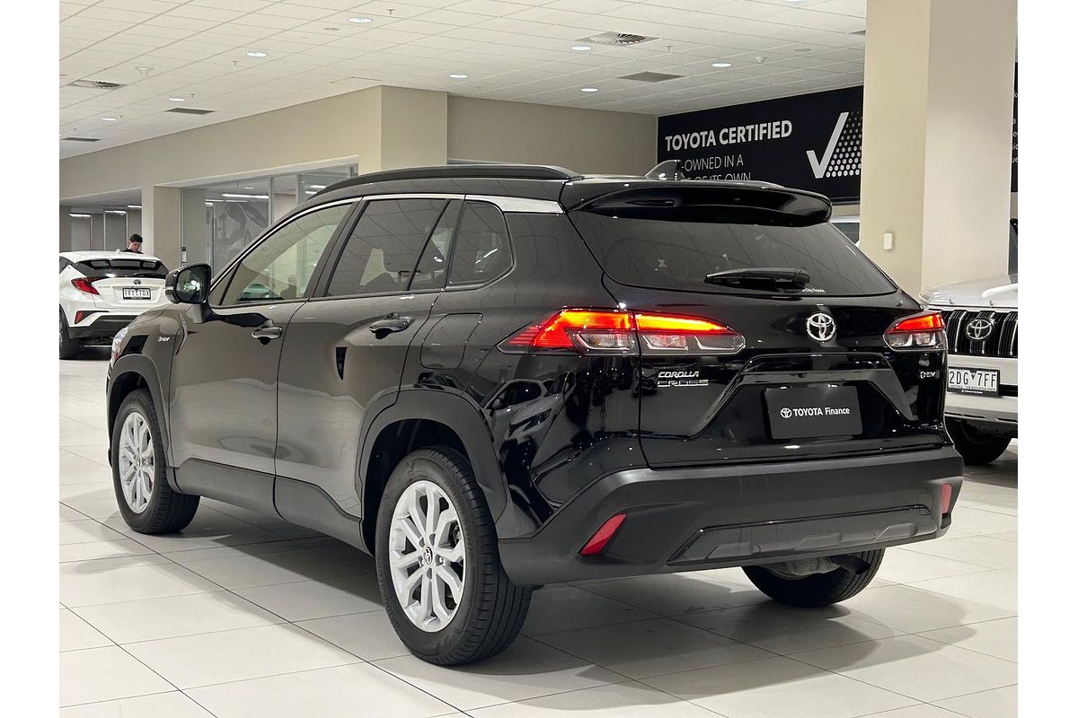 2024 Toyota Corolla Cross GXL MXGH15R