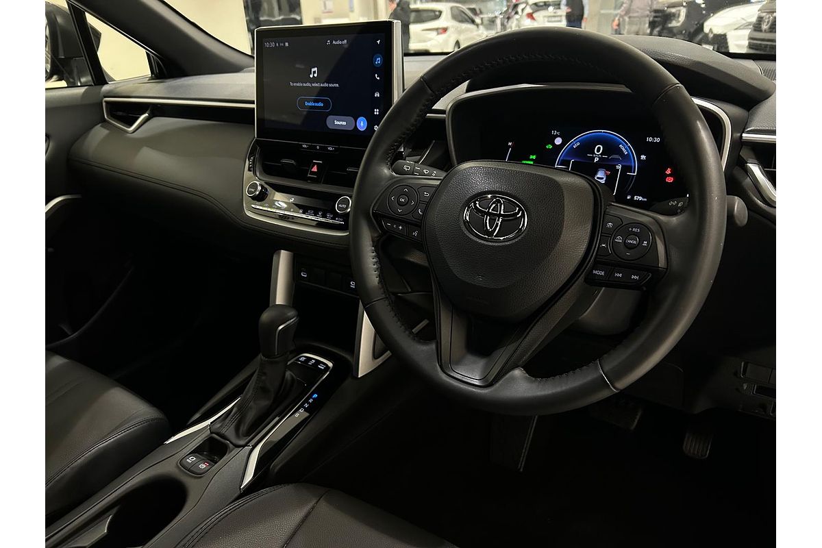 2024 Toyota Corolla Cross GXL MXGH15R