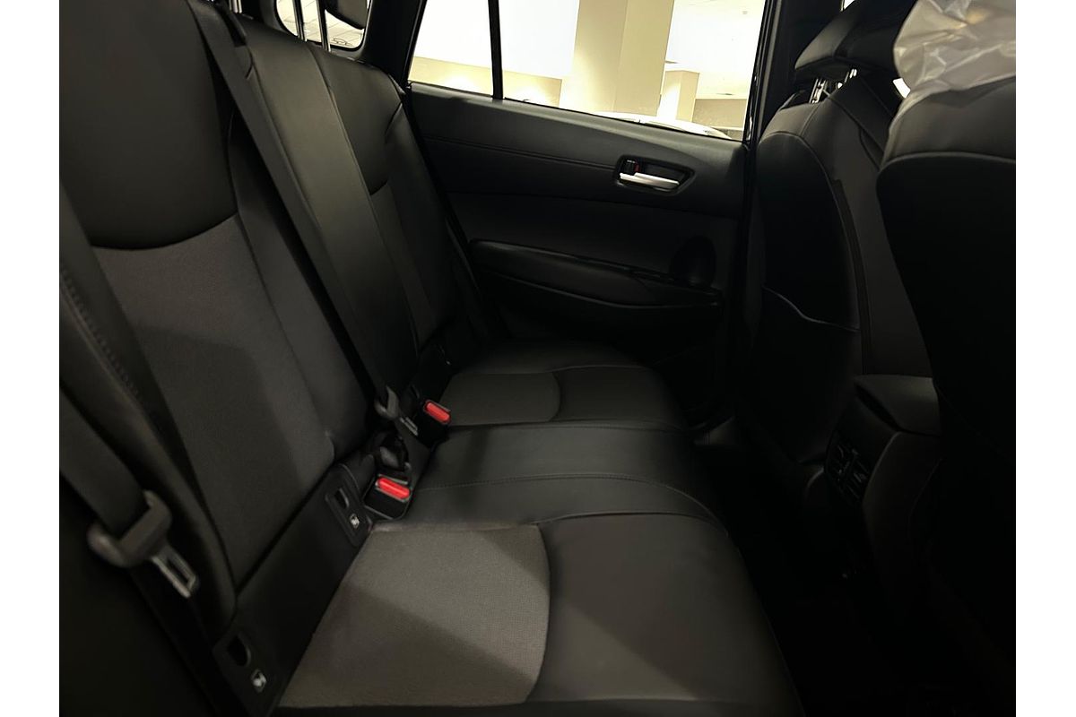 2024 Toyota Corolla Cross GXL MXGH15R