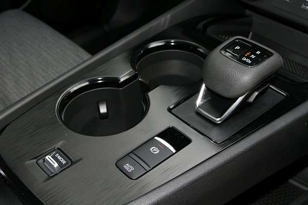 2025 Nissan X-TRAIL ST T33
