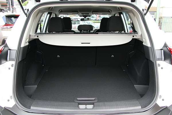2025 Nissan X-TRAIL ST T33