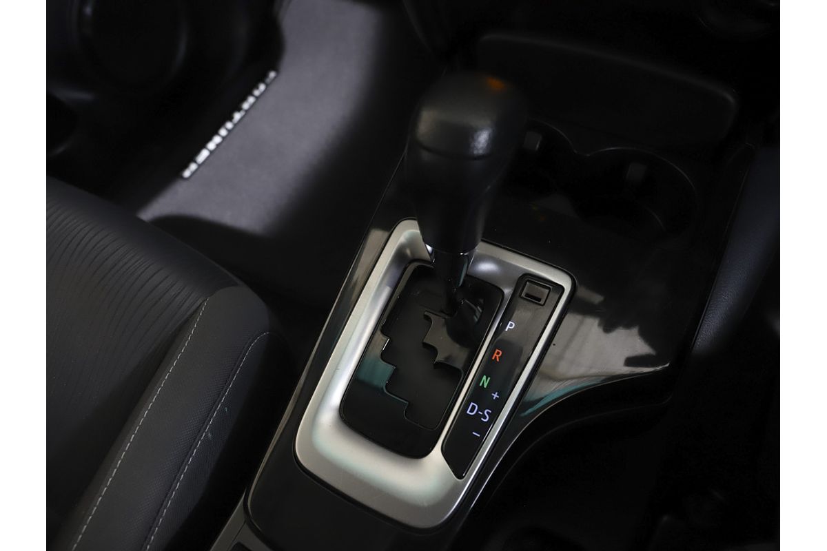 Fortuner GX 2.8L T Diesel Automatic Wagon 2U84850 001