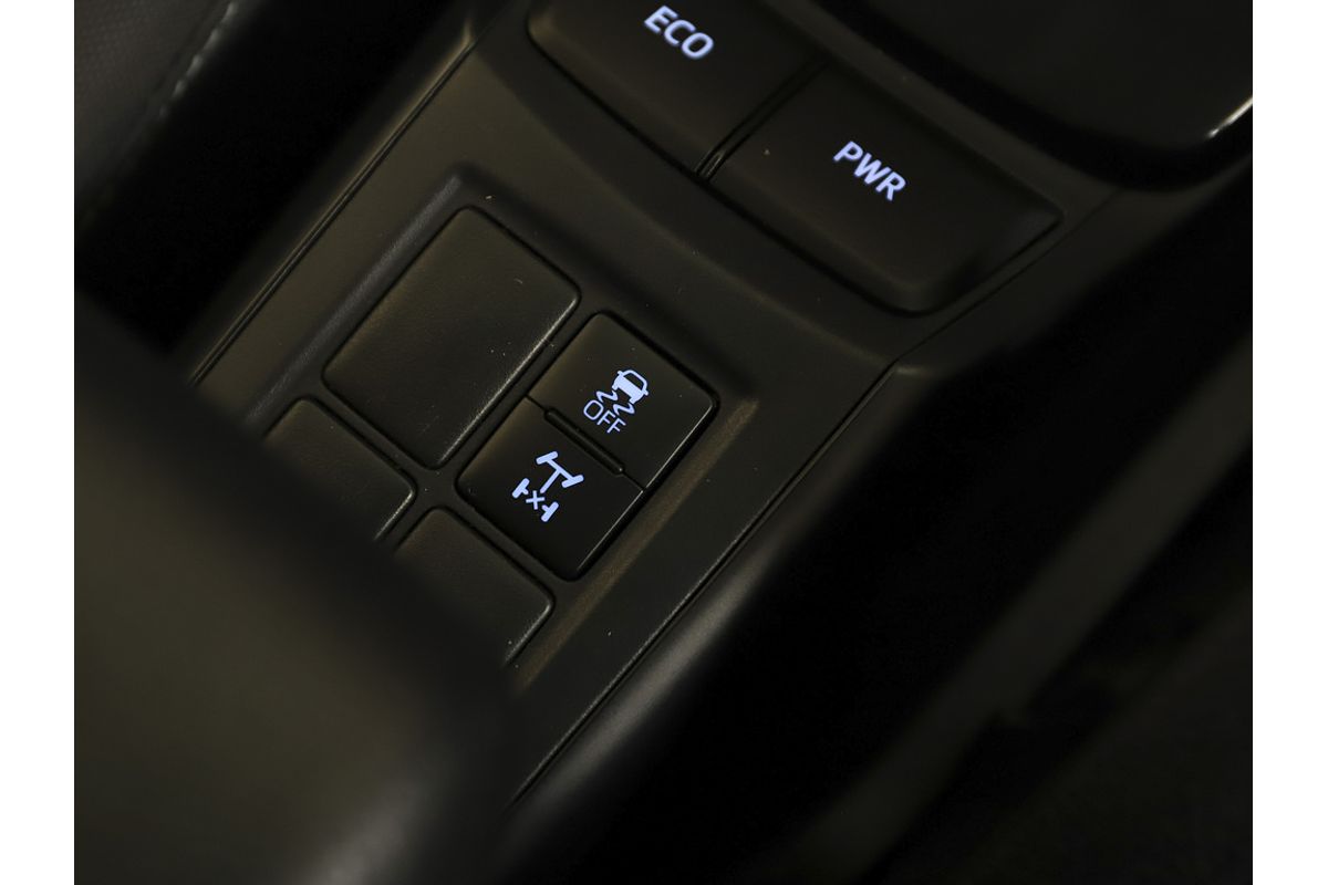 Fortuner GX 2.8L T Diesel Automatic Wagon 2U84850 001