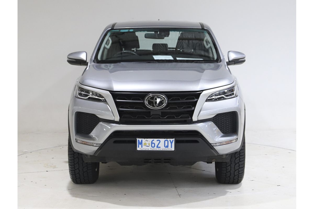 Fortuner GX 2.8L T Diesel Automatic Wagon 2U84850 001